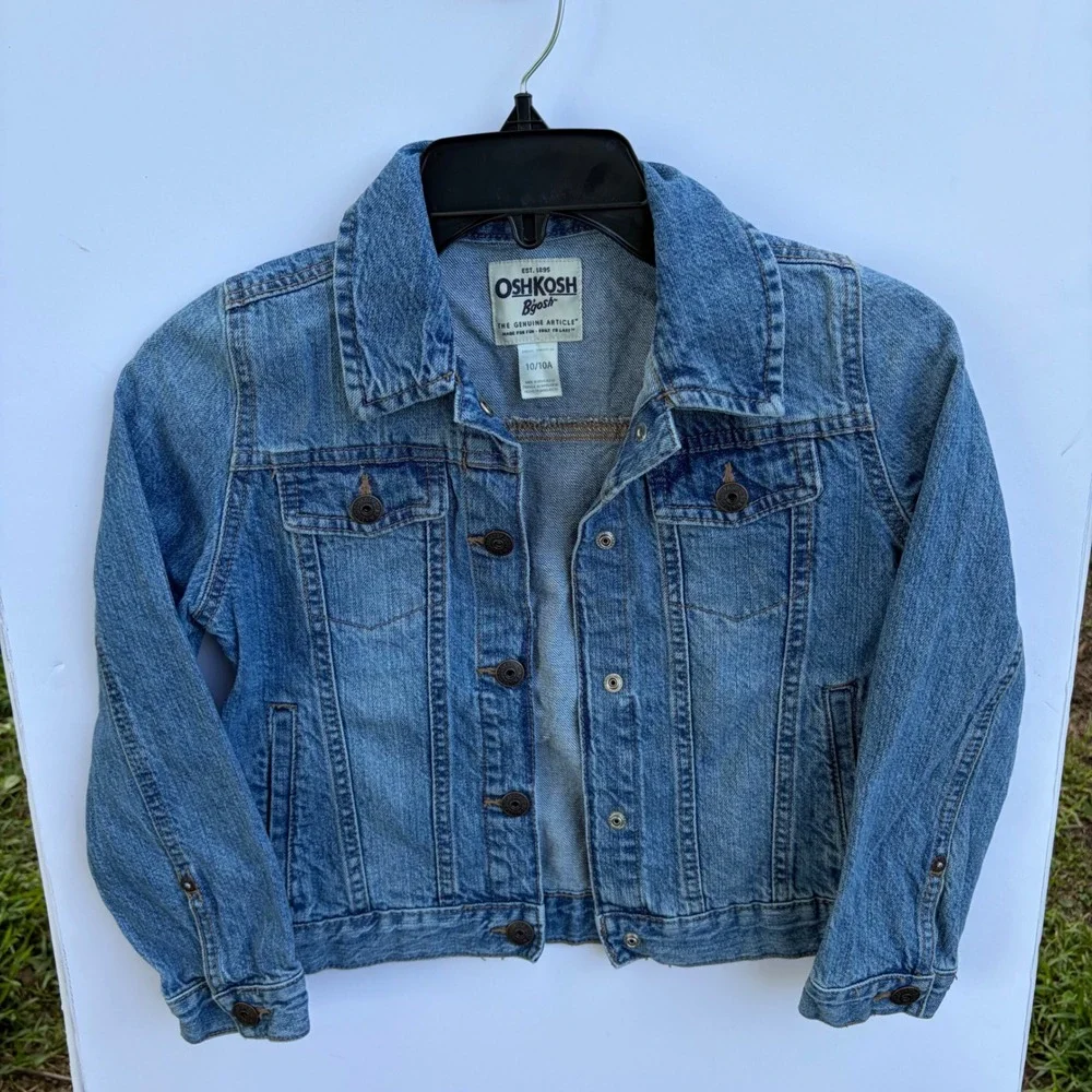 OshKosh Bgosh Kids‎ Denim Trucker Jacket Medium Wash Blue Cotton Size 10 10A